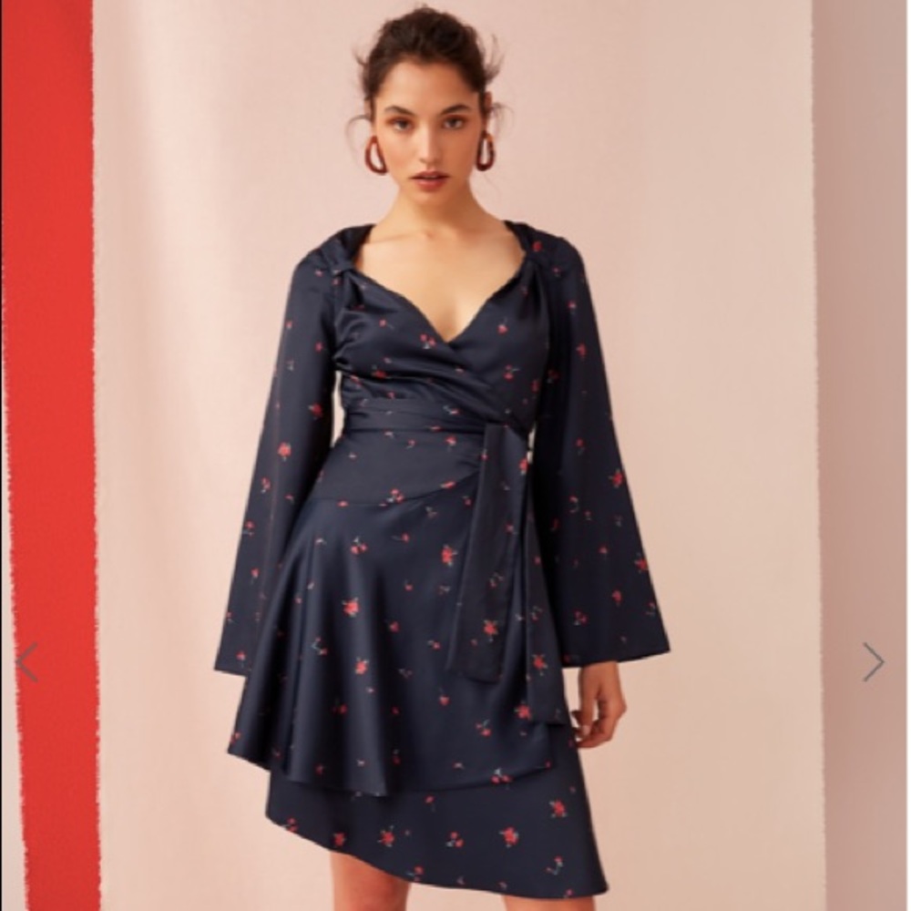 NWT KEEPSAKE Navy Floral Dress w Bell Sleeves
